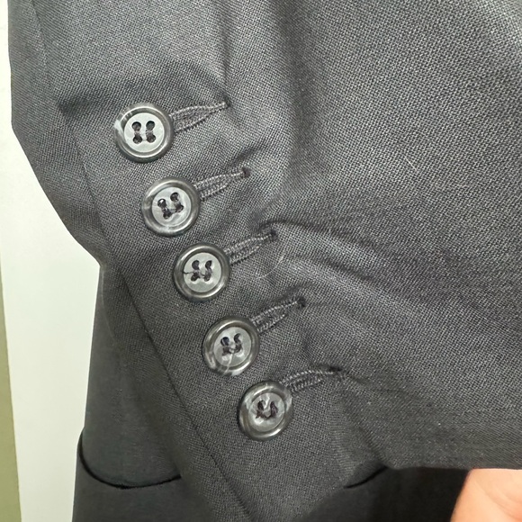 Elizabeth and James 3/4 sleeve unlined lightweight wool blazer size 2 - Picture 8 of 10